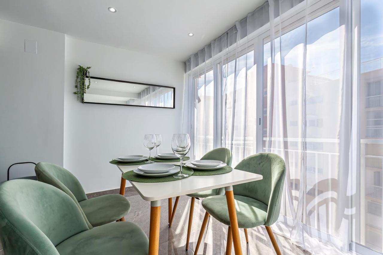 Virginia Levante Beach Apartments ベニドルム エクステリア 写真