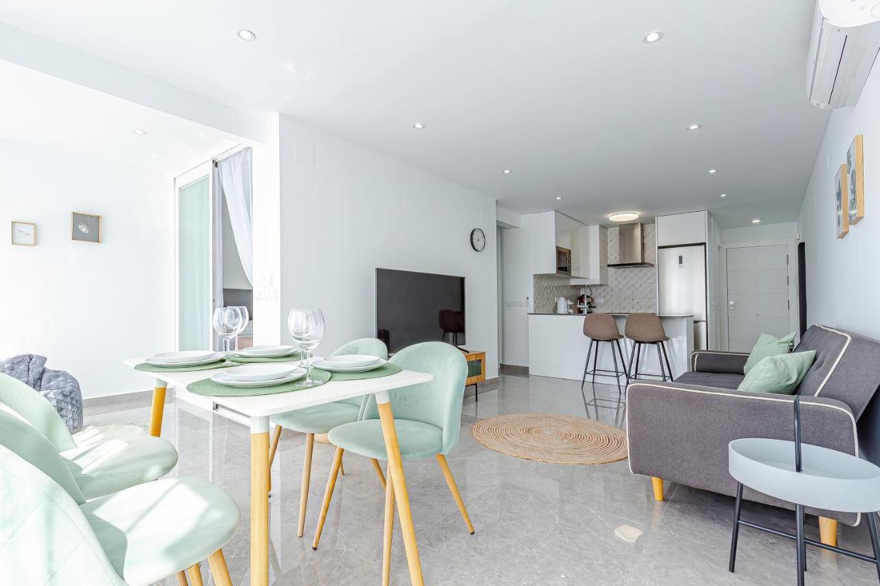 Virginia Levante Beach Apartments ベニドルム エクステリア 写真